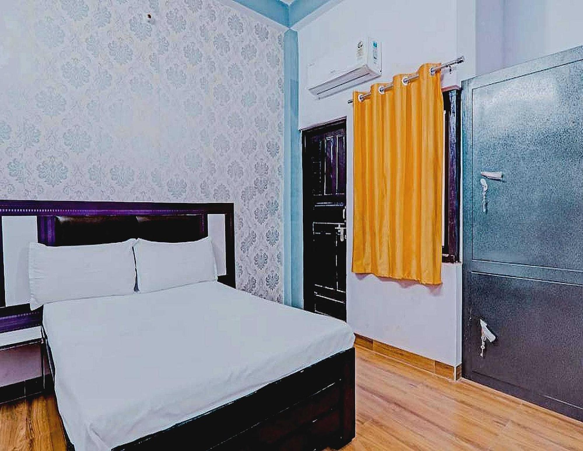 Hotel O Rr Palace Lucknow Buitenkant foto