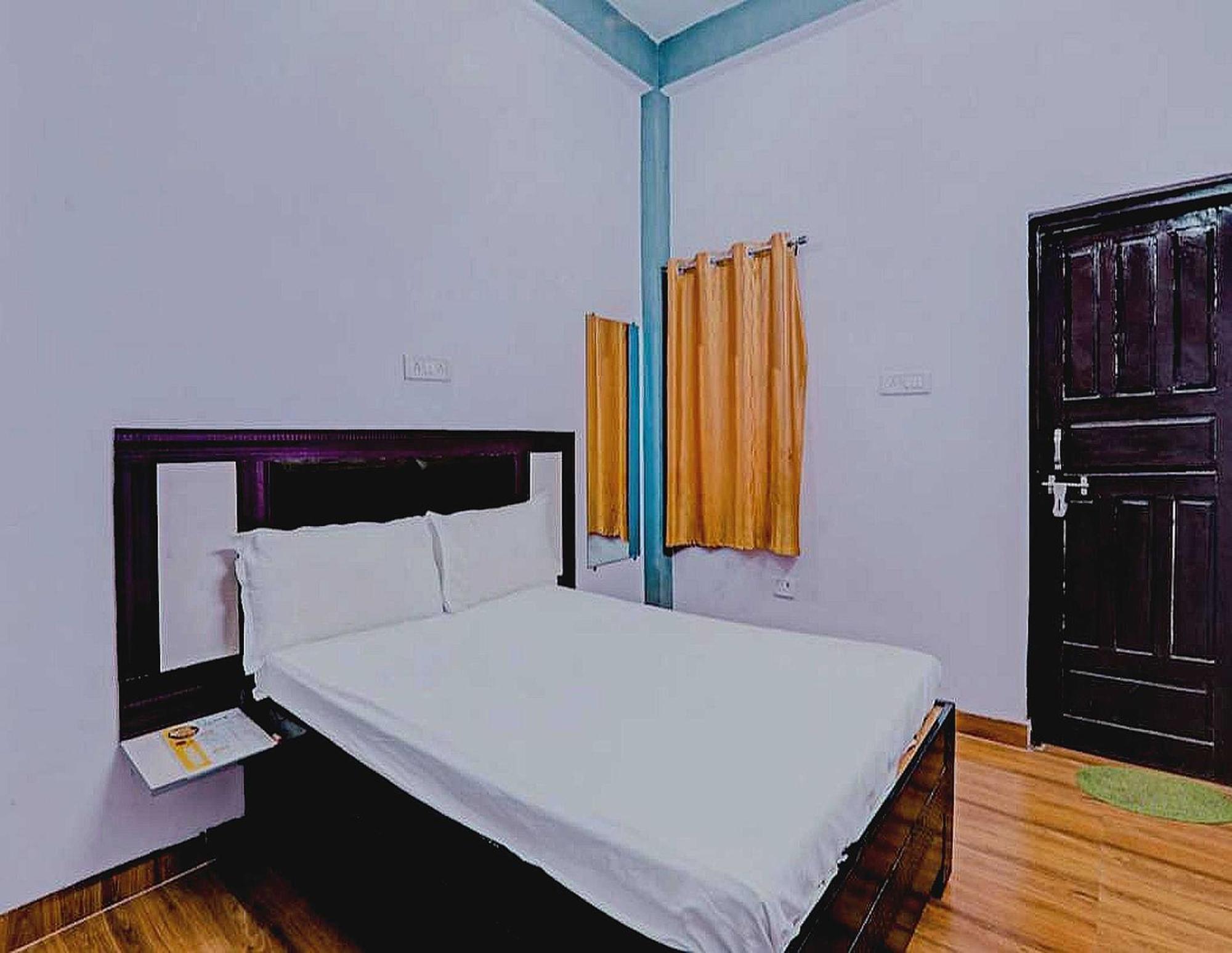 Hotel O Rr Palace Lucknow Buitenkant foto