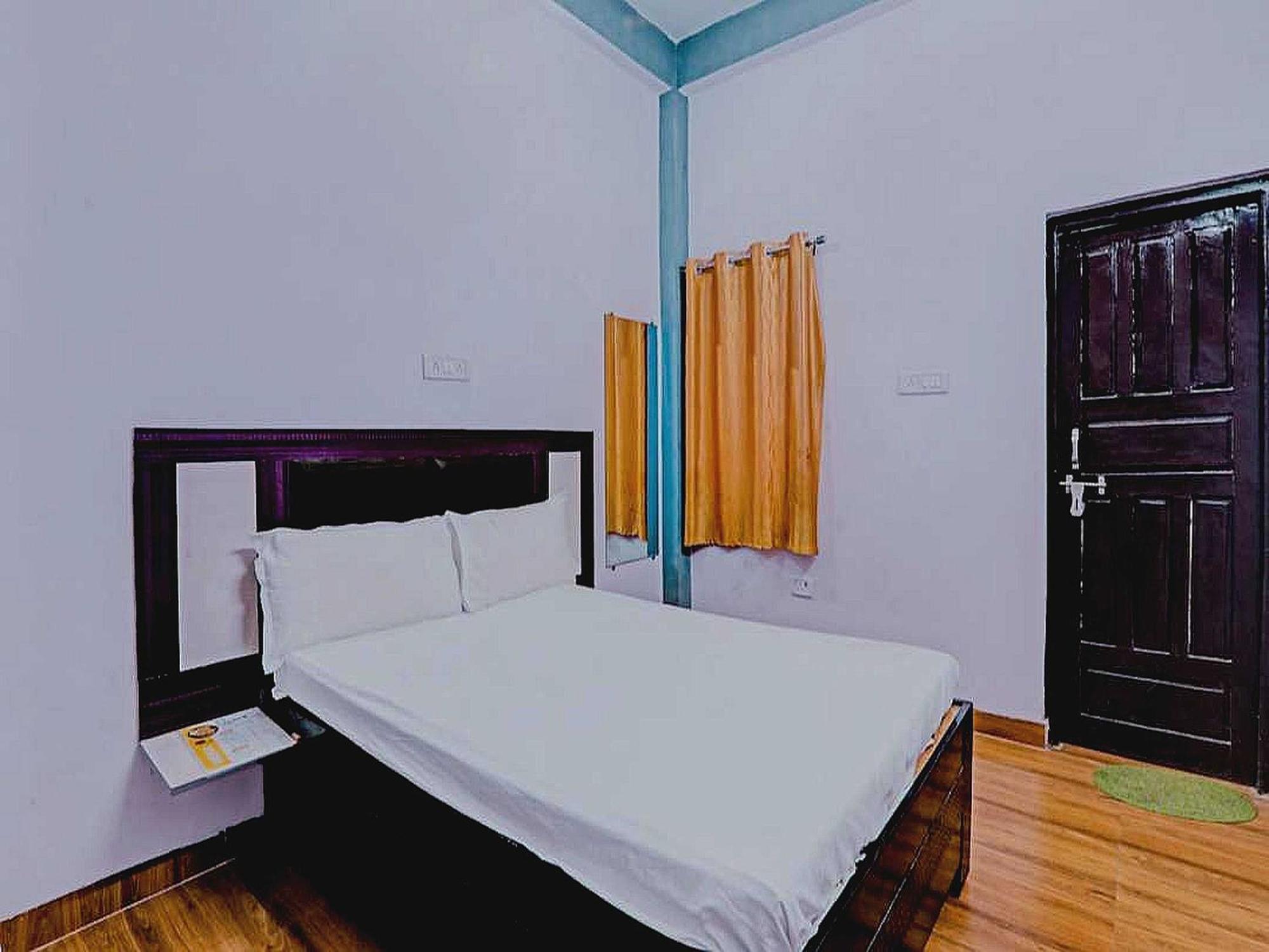 Hotel O Rr Palace Lucknow Buitenkant foto